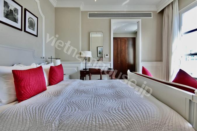 Enjoy this peaceful setting with privileged views of big church