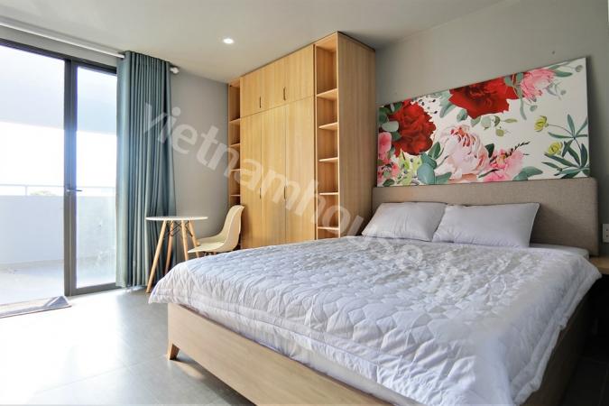 大きなバルコニー付きのお部屋