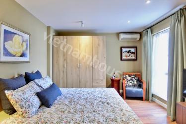 Updated studio with brand new furniture