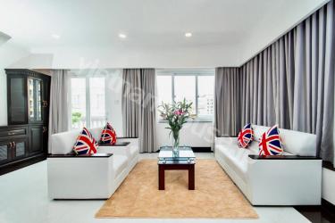 Penthouse near Nhieu Loc canal