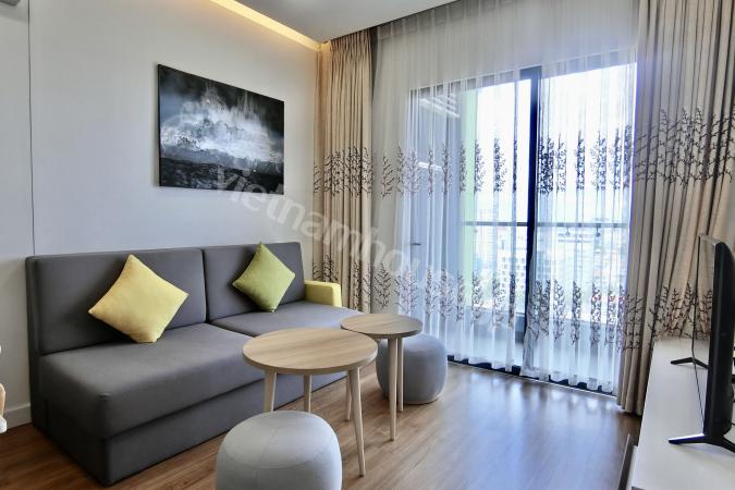 Bright apartment with balconies surrounding the rooms