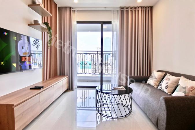 Beautiful Bitexco tower far from the river